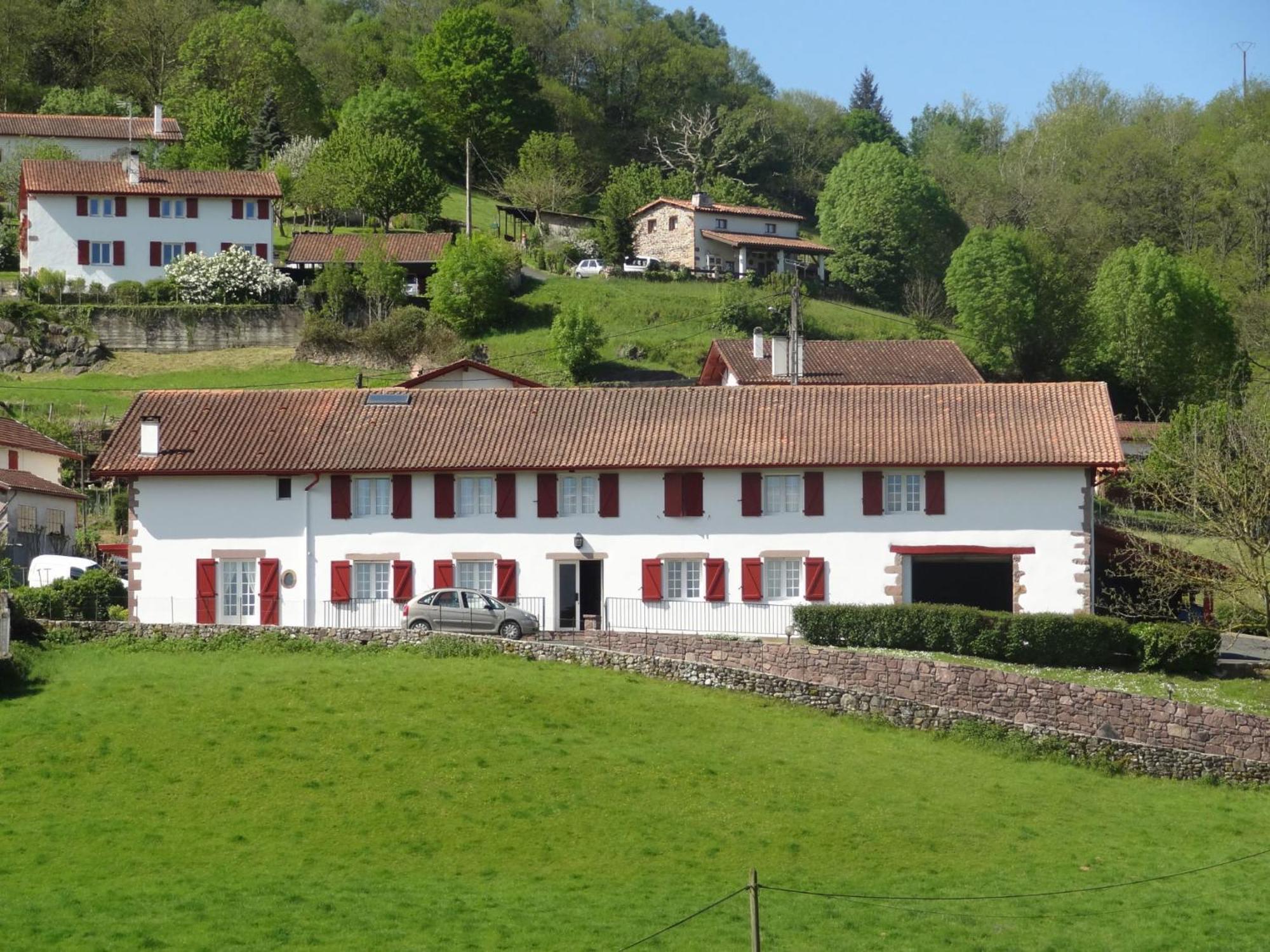 Hotel Eskualduna Chez Katina Saint-Martin-dʼArrossa Buitenkant foto