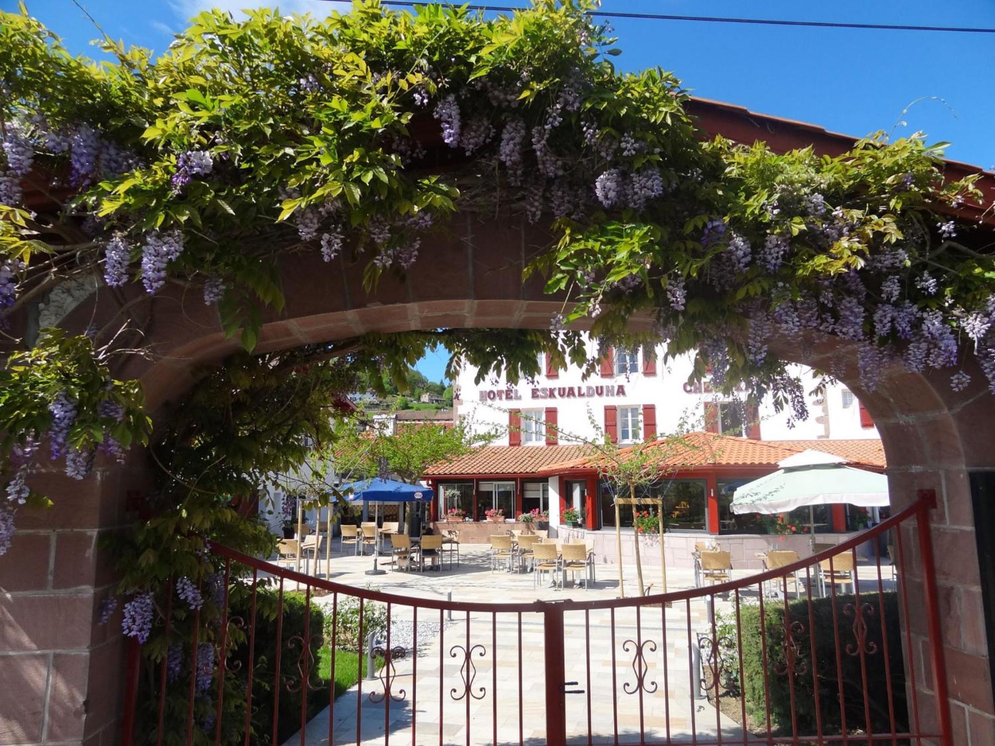 Hotel Eskualduna Chez Katina Saint-Martin-dʼArrossa Buitenkant foto